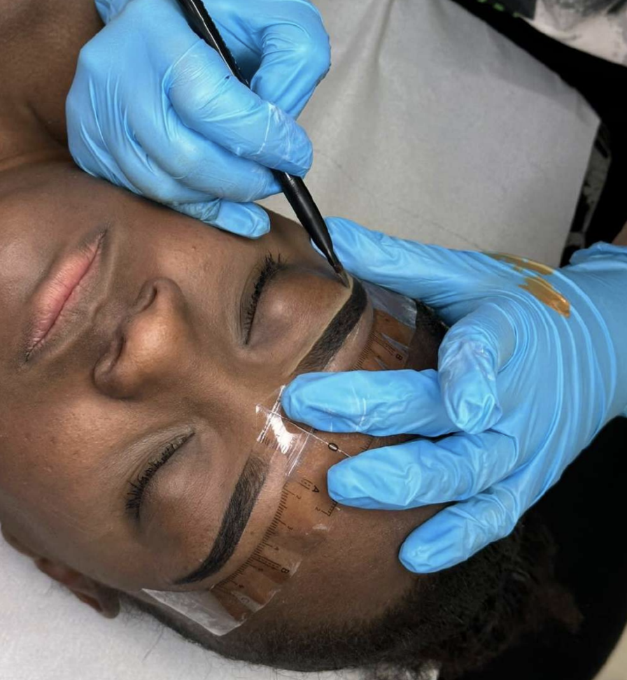 Formation Ombre Brow / Microblading – Dermopigmentation des sourcils (Antibes & en ligne)
